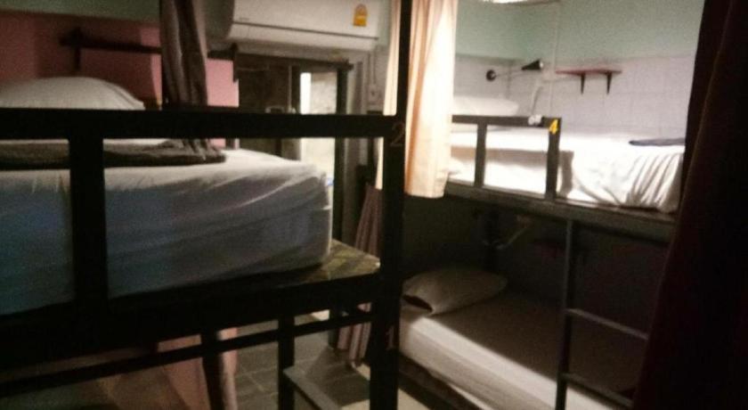 The 25 Hostel Hat Yai Exterior photo