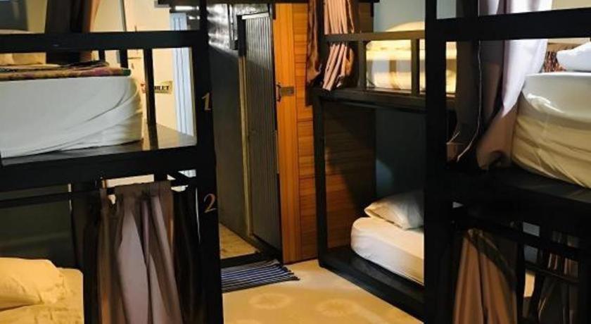 The 25 Hostel Hat Yai Exterior photo