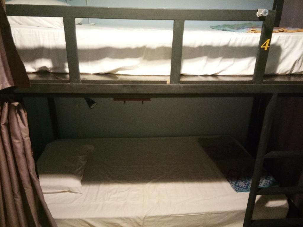 The 25 Hostel Hat Yai Exterior photo