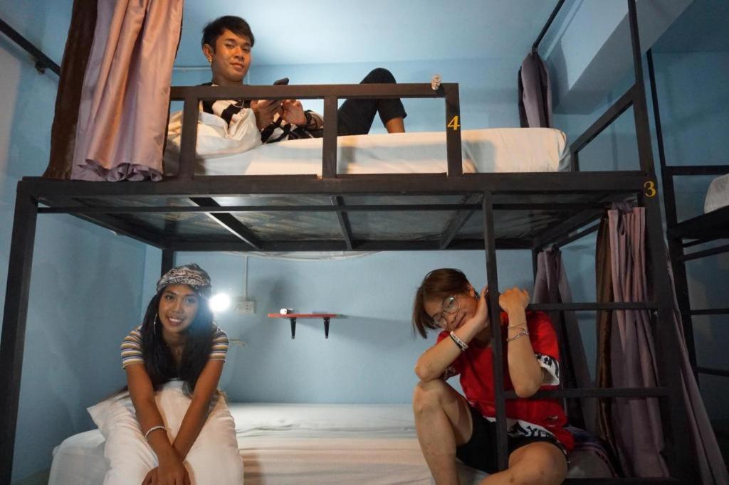 The 25 Hostel Hat Yai Exterior photo
