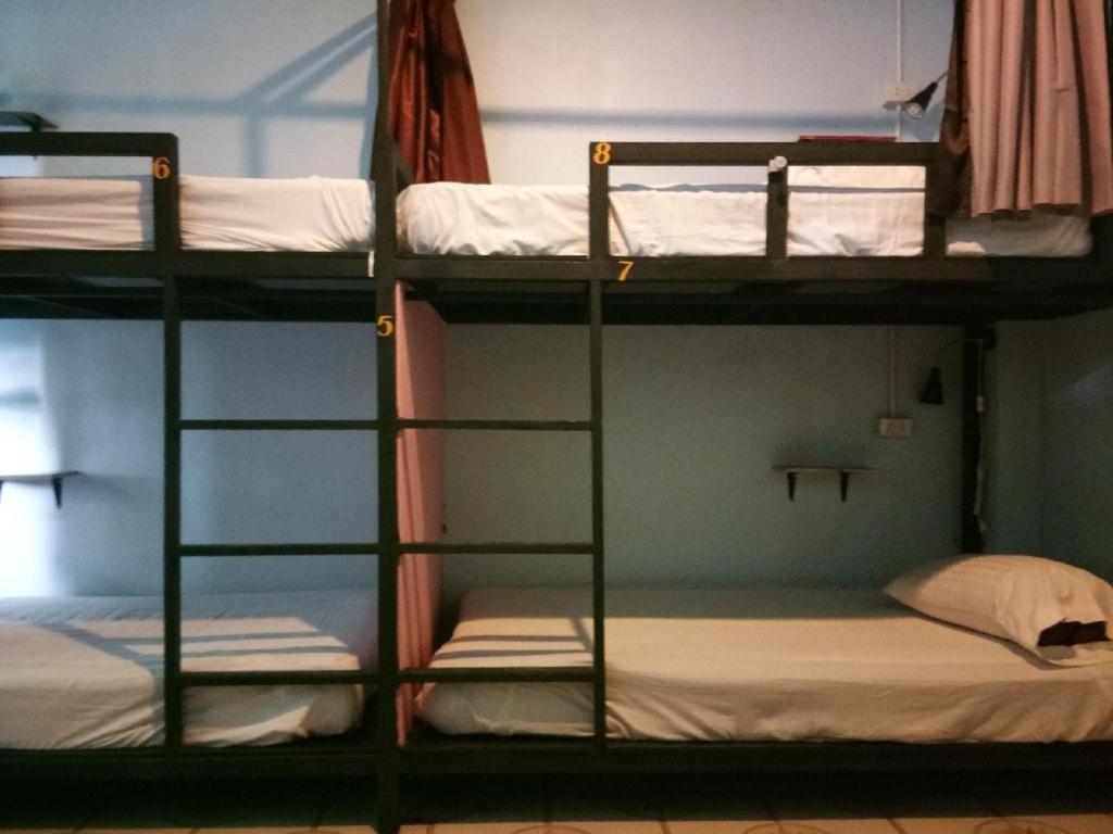 The 25 Hostel Hat Yai Exterior photo